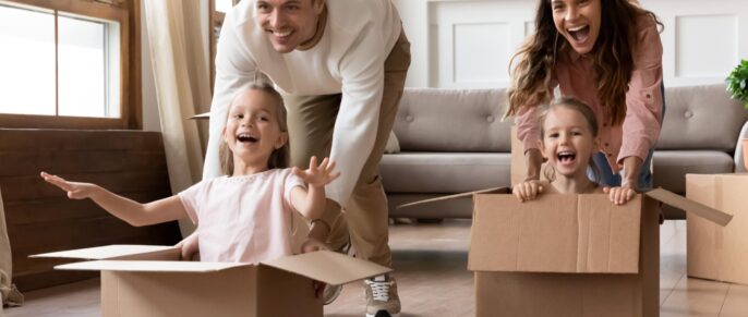 Featured Image for 20 Tips to Help Your Kids Through a Move